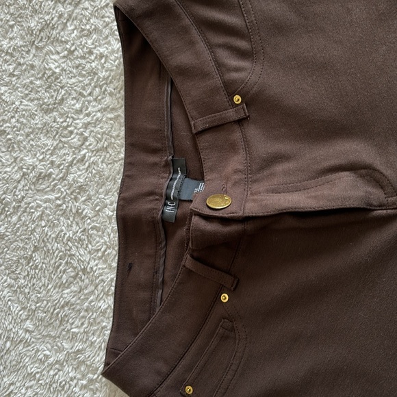 EUC INC Stetchy thick casual pants with gold accent, excellent quality! - Picture 8 of 13